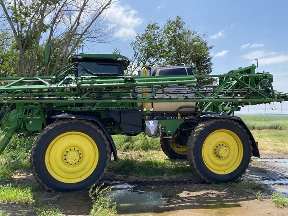 Main image John Deere 612R