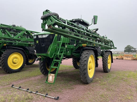 2022 John Deere 612R Equipment Image0