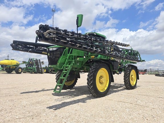 2022 John Deere 612R Equipment Image0