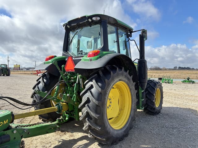 Image of John Deere 6130M equipment image 4