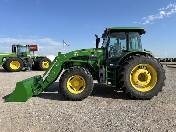 Image of John Deere 6135E equipment image 1