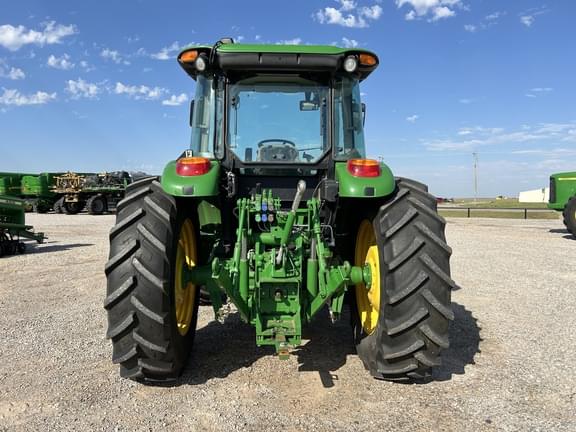 Image of John Deere 6135E equipment image 3