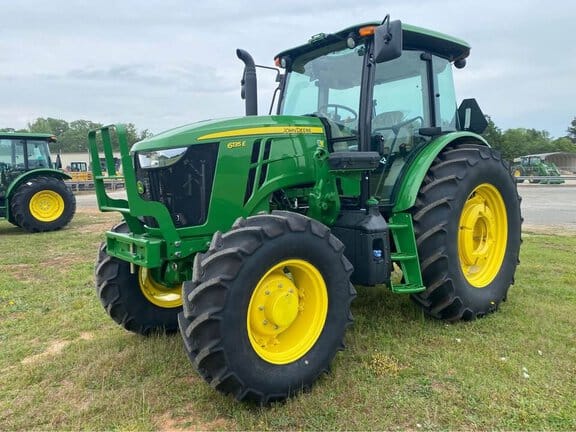 2022 John Deere 6135E Equipment Image0