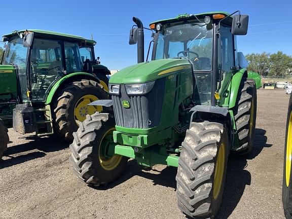 Image of John Deere 6135E equipment image 1