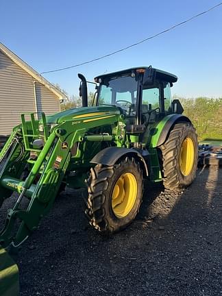 Image of John Deere 6135E equipment image 3