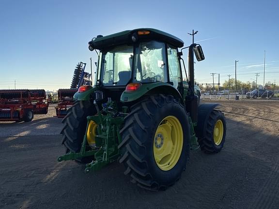 Image of John Deere 6135E equipment image 2