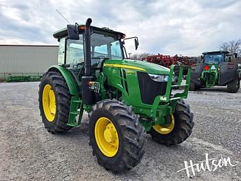 2022 John Deere 6135E Equipment Image0