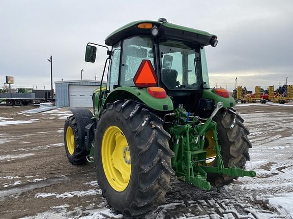 Image of John Deere 6135E equipment image 2