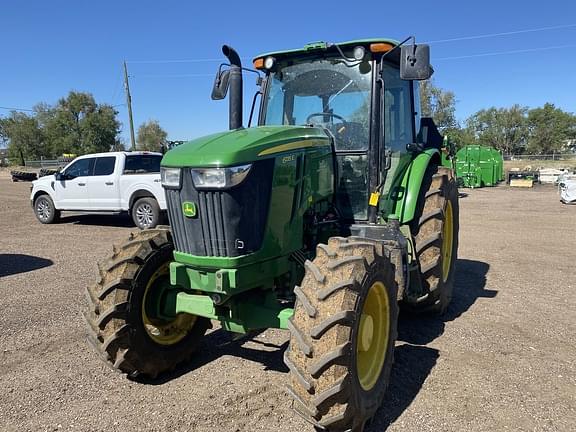 Image of John Deere 6135E equipment image 1