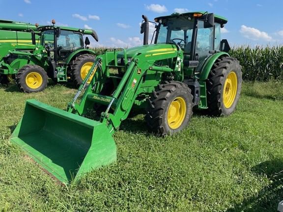 2022 John Deere 6135E Equipment Image0