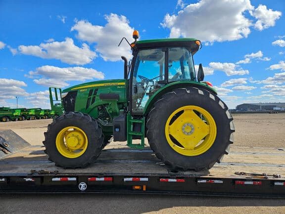 Image of John Deere 6135E equipment image 1