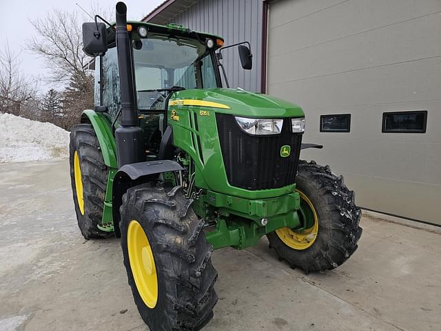 Image of John Deere 6135E equipment image 2