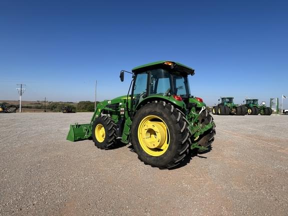 Image of John Deere 6135E equipment image 2