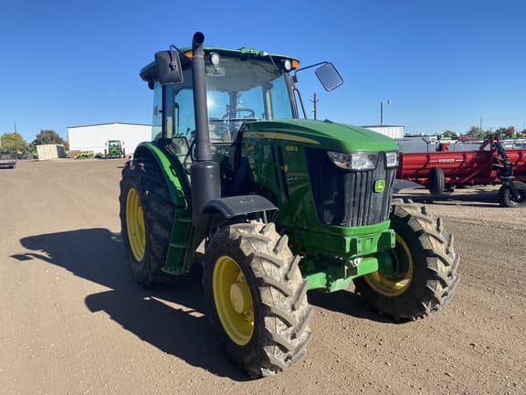 Image of John Deere 6135E equipment image 2