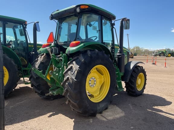 Image of John Deere 6135E equipment image 3