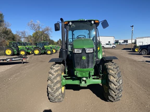 Image of John Deere 6135E equipment image 1