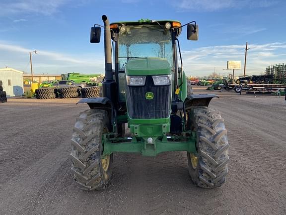 Image of John Deere 6135E equipment image 4