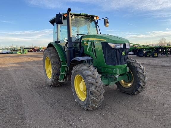 Image of John Deere 6135E equipment image 1