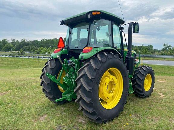 Image of John Deere 6135E equipment image 2