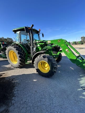 Main image John Deere 6135E