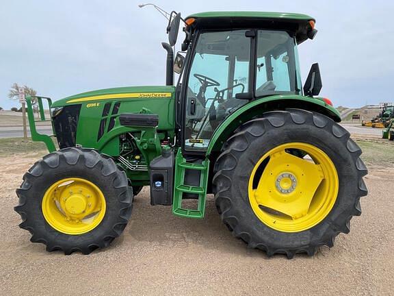 Image of John Deere 6135E equipment image 1