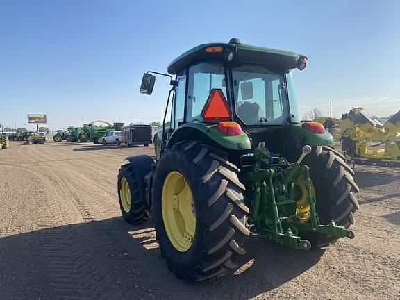 Image of John Deere 6135E equipment image 3