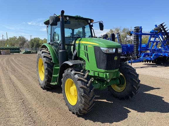 Image of John Deere 6135E equipment image 1