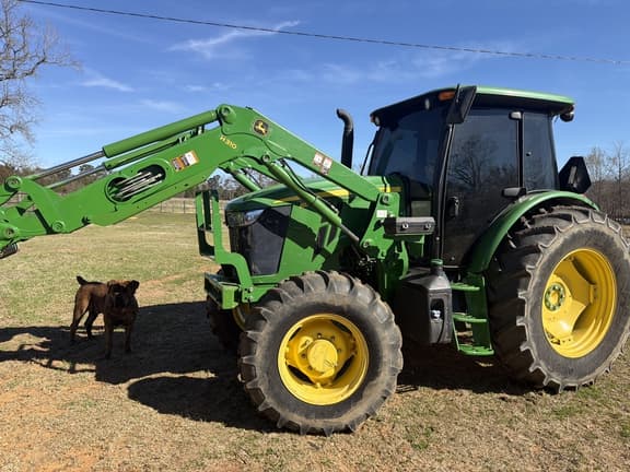 Image of John Deere 6135E equipment image 4