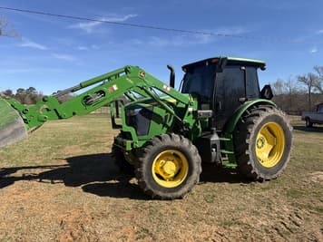 Main image John Deere 6135E