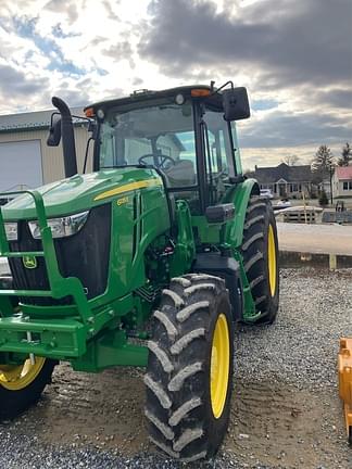 Image of John Deere 6135E equipment image 1