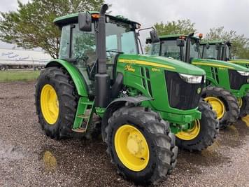 Main image John Deere 6135E