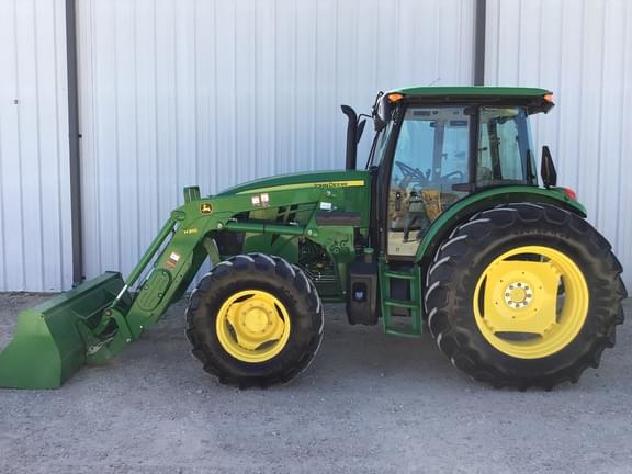 Image of John Deere 6135E equipment image 1