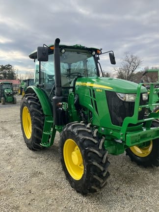 2022 John Deere 6135E Image