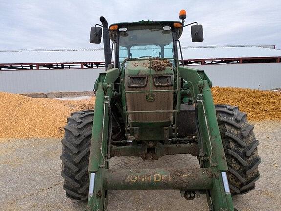 Image of John Deere 6135E equipment image 3