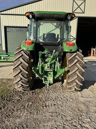 Image of John Deere 6135E equipment image 3