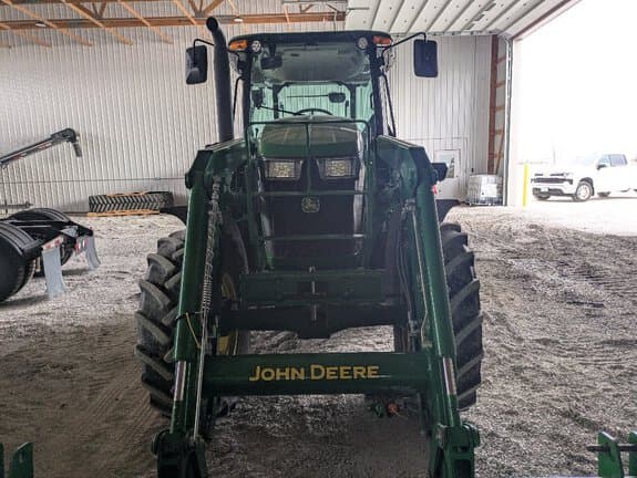 Image of John Deere 6135E equipment image 1