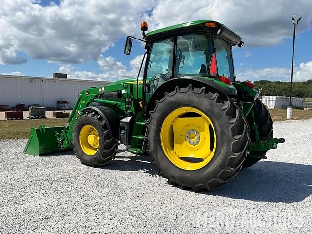 Image of John Deere 6135E equipment image 2