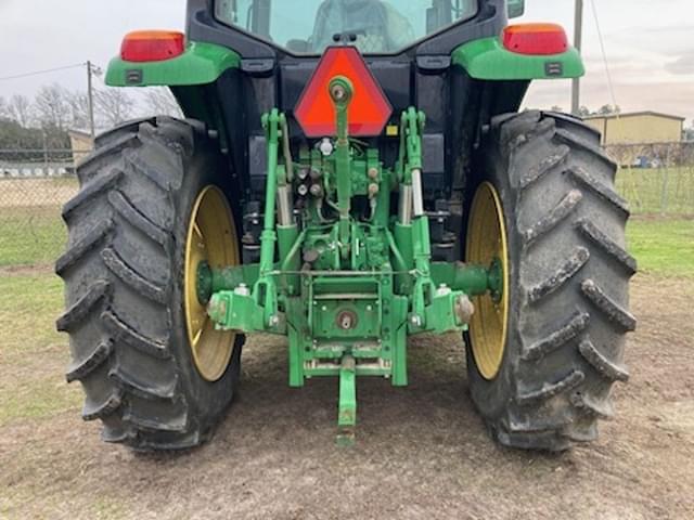 Image of John Deere 6140M equipment image 4