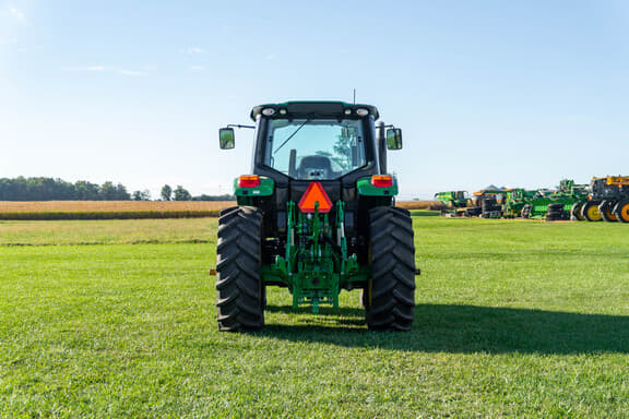 Image of John Deere 6140M equipment image 3