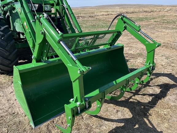 Image of John Deere 6145M equipment image 4