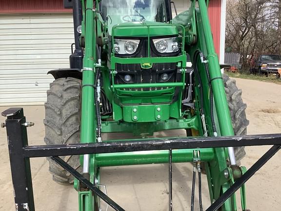 Image of John Deere 6145M equipment image 2