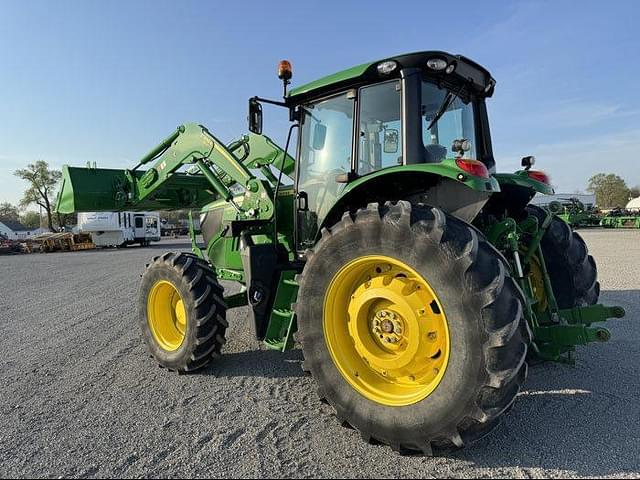 Image of John Deere 6145M equipment image 4