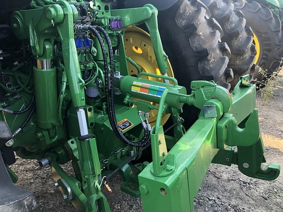 Image of John Deere 6145R equipment image 4