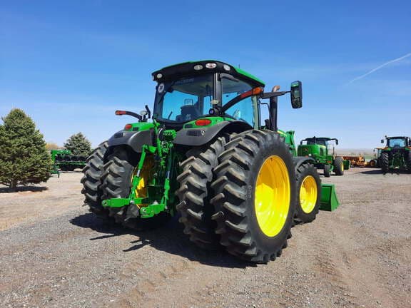 Image of John Deere 6145R equipment image 4