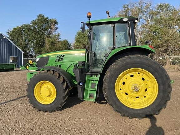 Image of John Deere 6155M equipment image 4