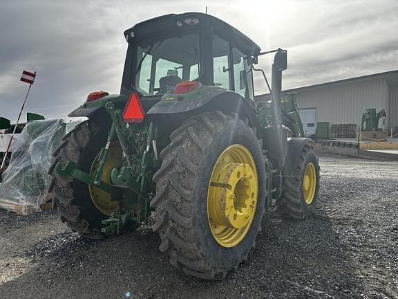 Image of John Deere 6155M equipment image 3