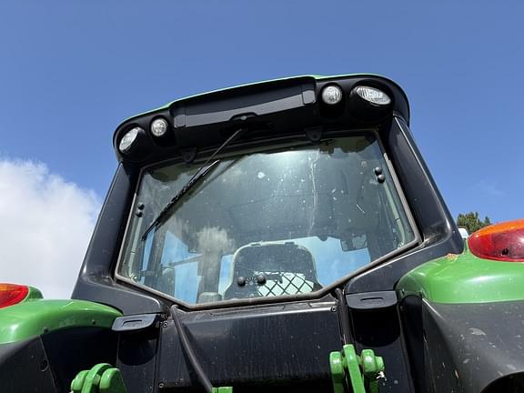 Image of John Deere 6155M equipment image 3