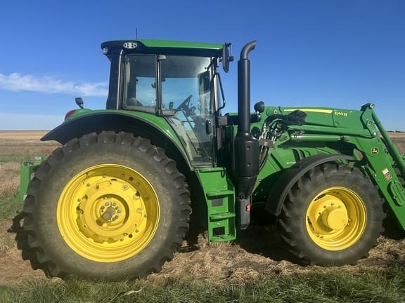 Image of John Deere 6155M equipment image 1