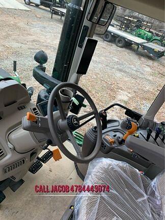 Image of John Deere 6155M equipment image 4