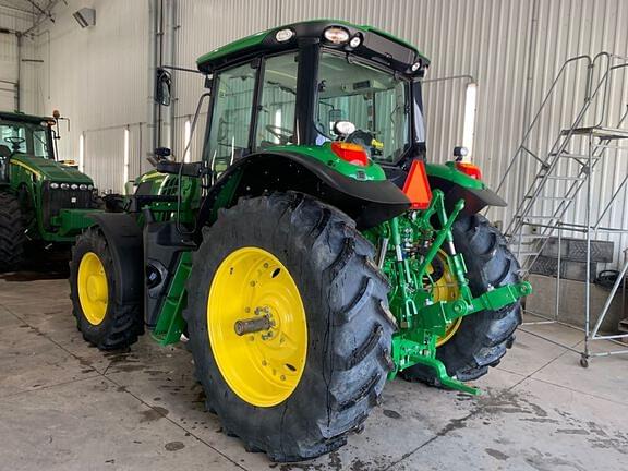 Image of John Deere 6155M equipment image 4